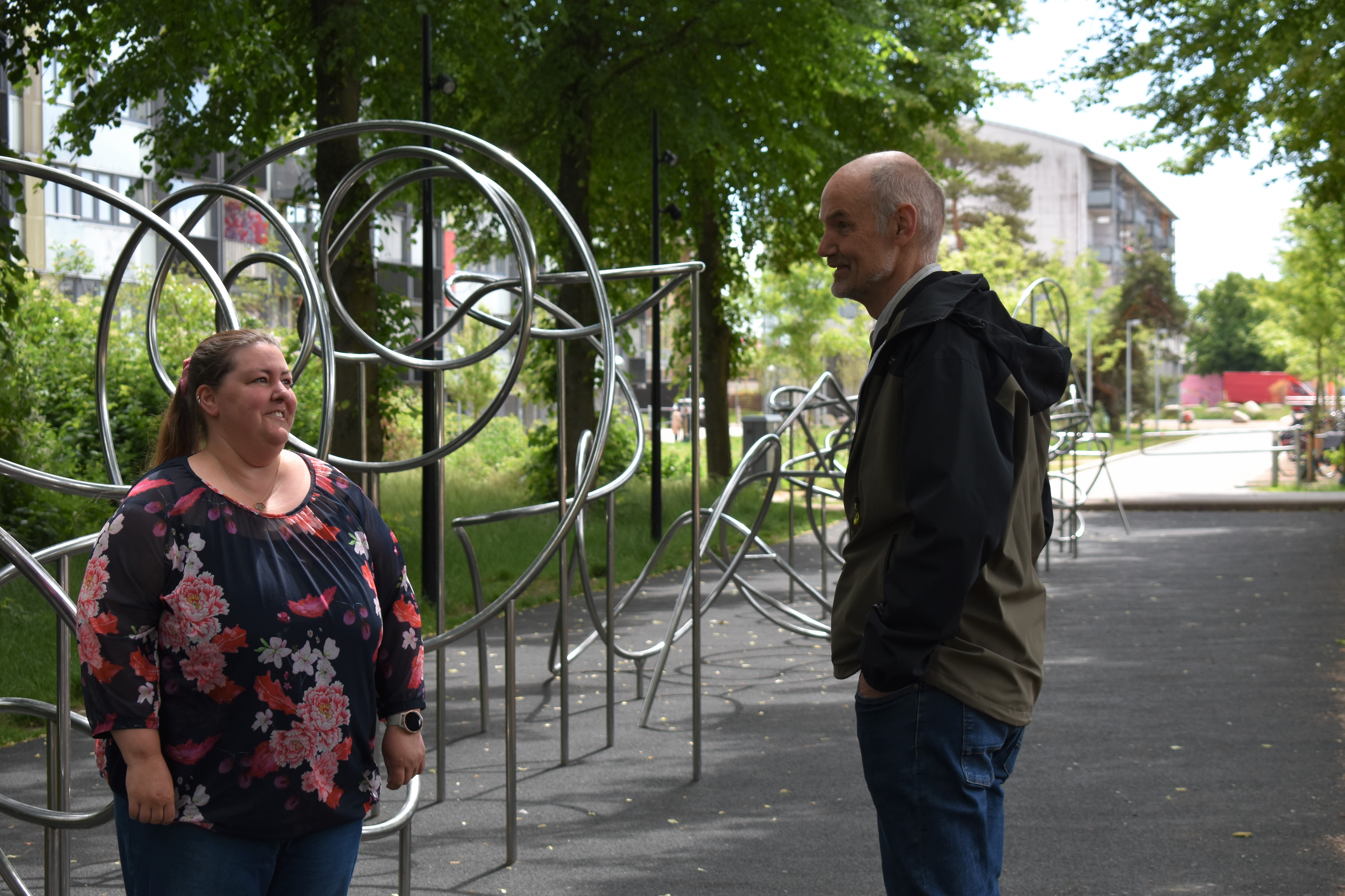 Urbanplanen Ændrer Sig, Men Der Er Stdig Tid Til En Snak, Når Jens Henrik Jakobsen Møder En Beboer.