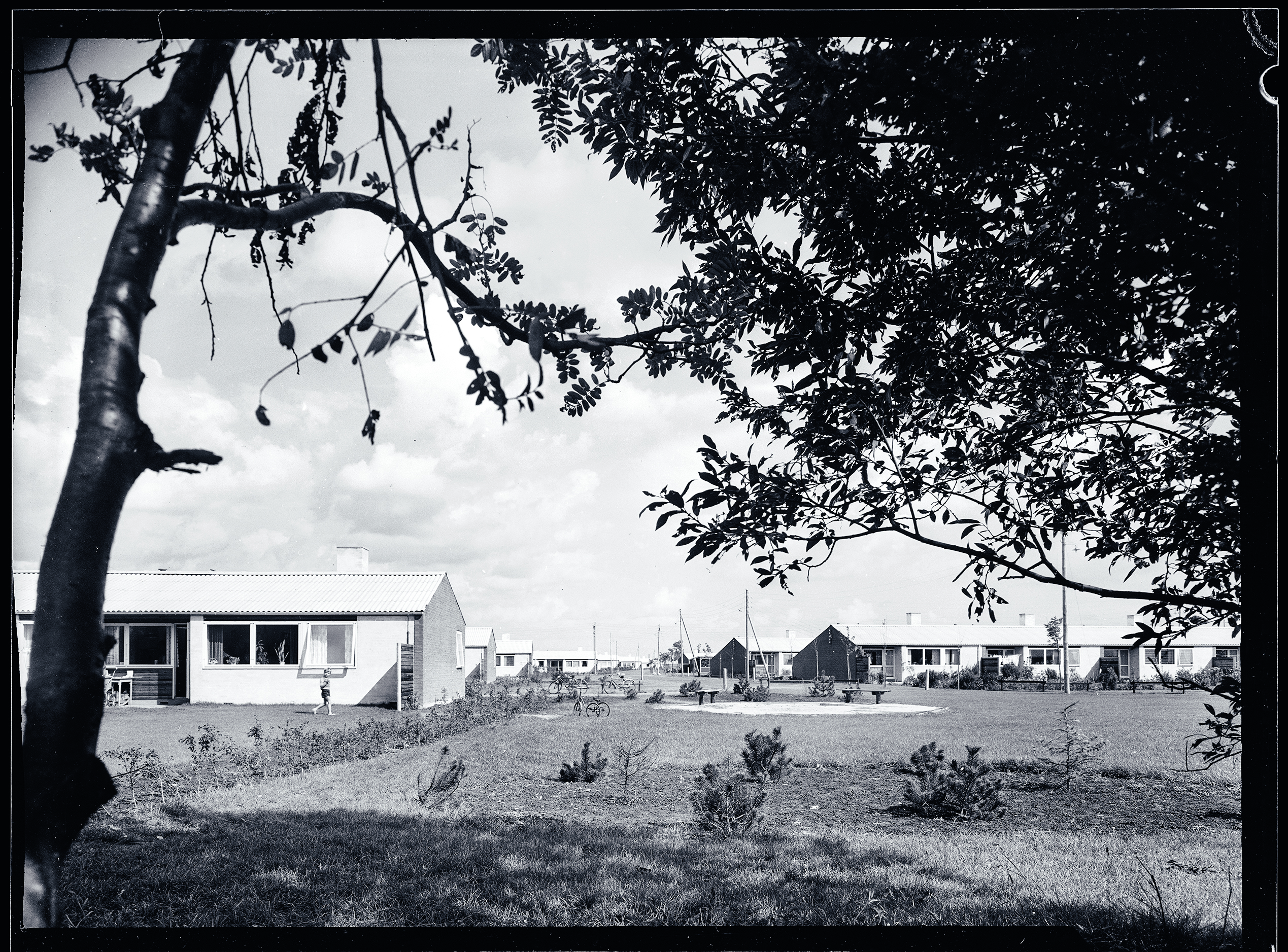 Carlsro Fra Bogen 'Ufortalte Historier Om Kvinder, Køn Og Arkitektur I Danmark' S. 82 (1) Kopier