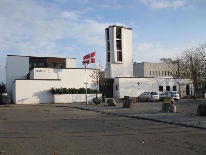 Solvang Kirke Er Bygget I 1976 Som En Del Af Urbanplanen. Foto Solvang Kirke