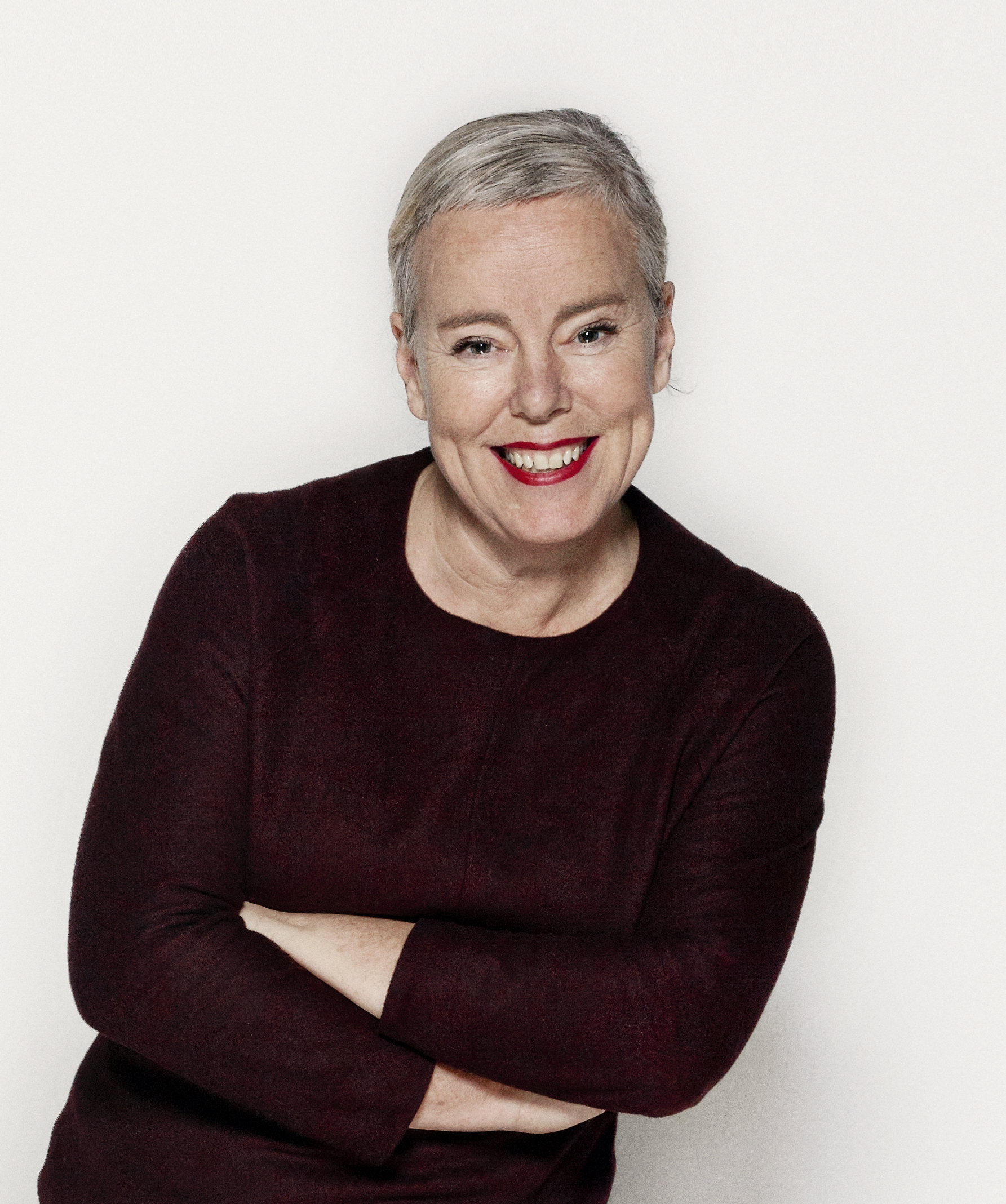 Portrait Kigge Hvid 2019 (1)