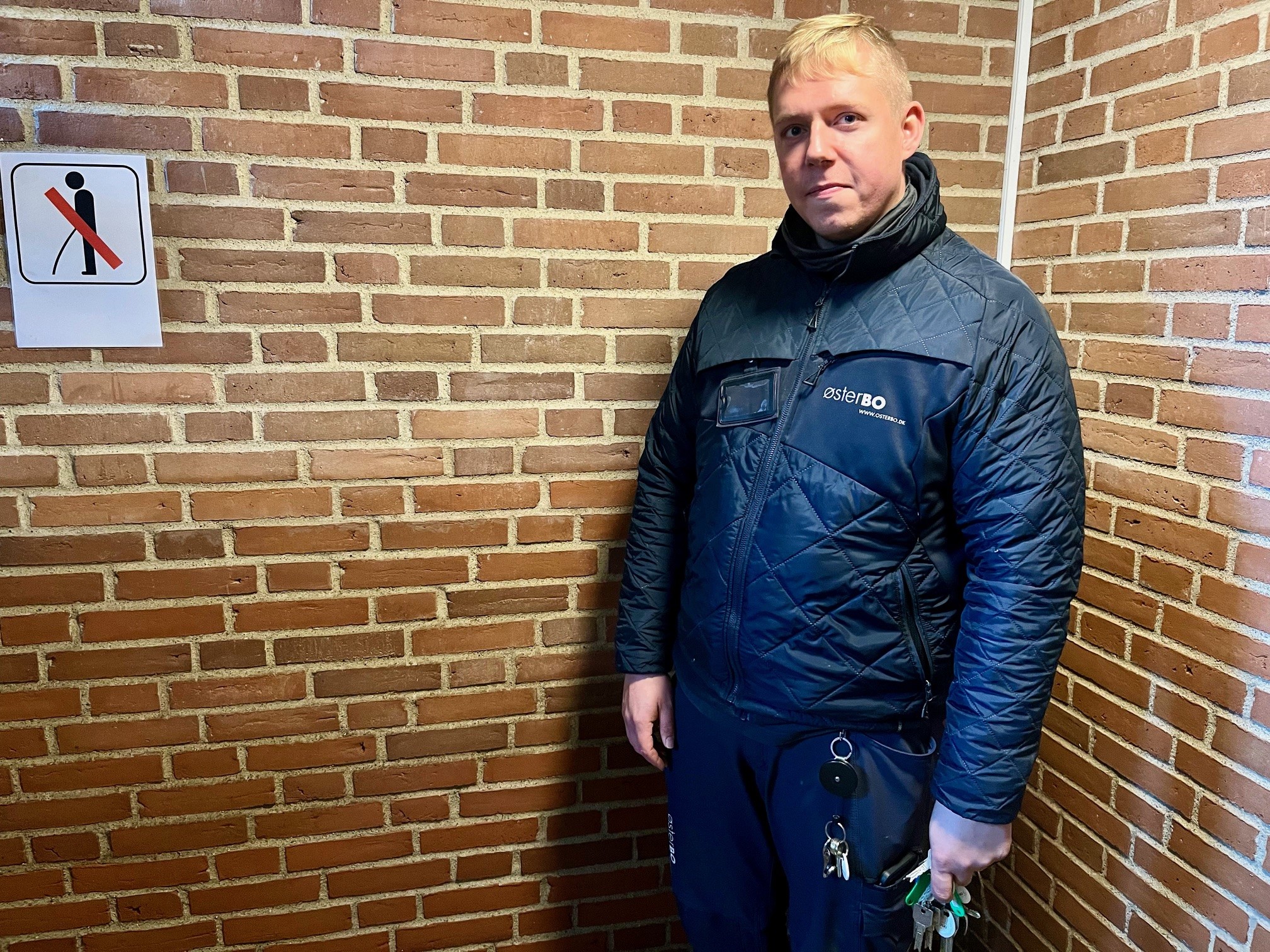 Lasse Ved Kældervæg