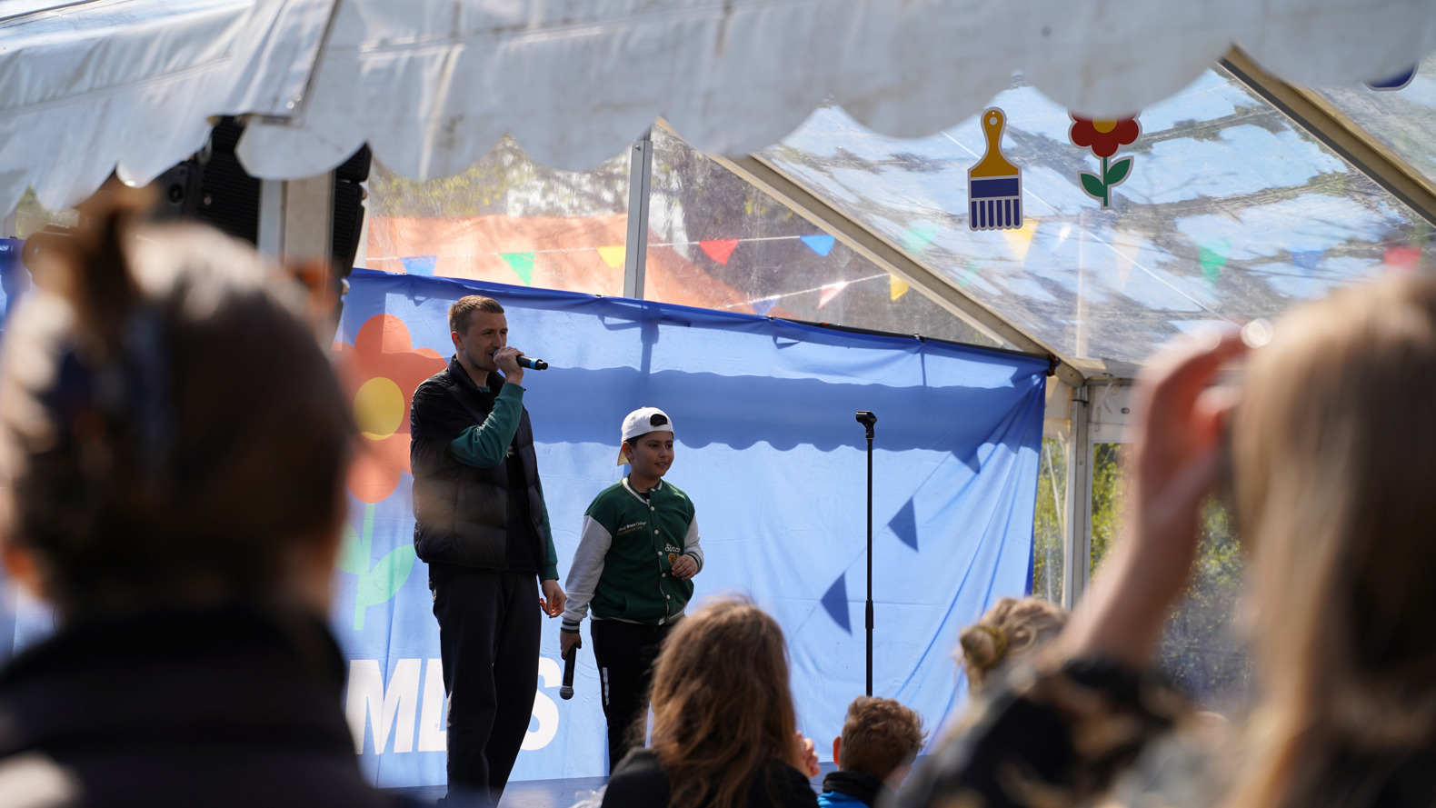 Bb8bc690 8Aeb 419D Ba70 E67619906d4b